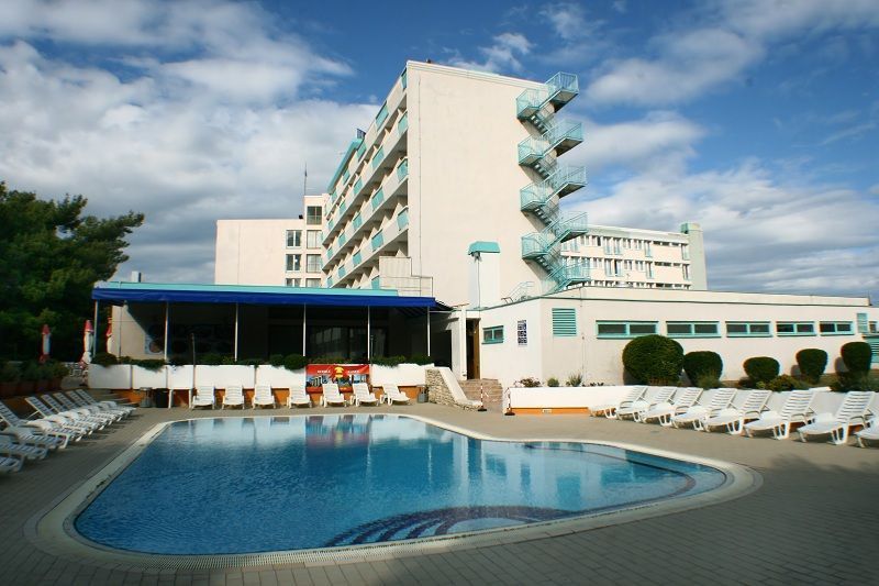 Hotel พูลา ภายนอก รูปภาพ